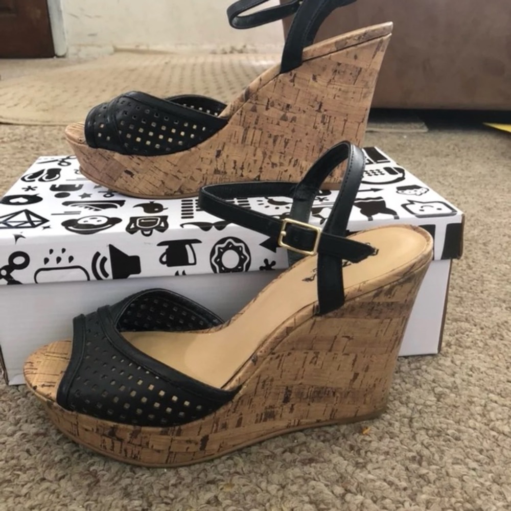 Black Cork Wedges